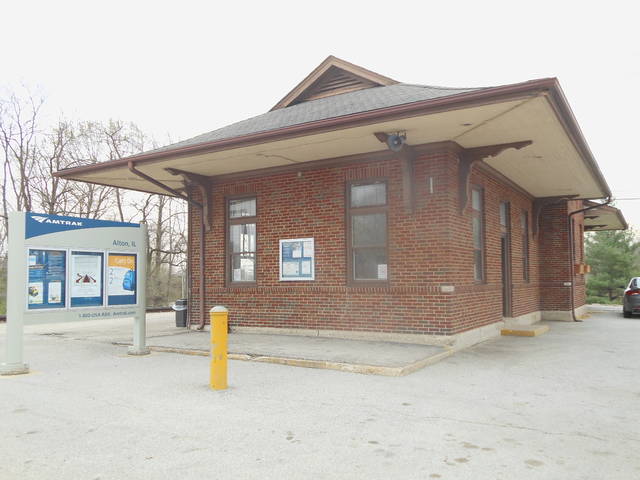 Railroad group offers “Farewell Alton Depot” train rides to Missouri